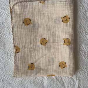 Ensemble de couverture et de bavoir en mousseline de bébé, <span class=keywords><strong>personnalisé</strong></span>, tendance, 2 couches, confortable, en coton/fibre de bambou, écologique, toutes saisons, couvertures de bébé de luxe pour - Product Image 5