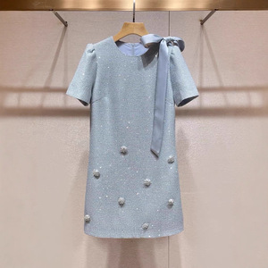 Vestidos de Fiesta Elegantes de Manga Corta con Lazo Azul Intenso y Estilo Atmosférico - Product Image 3
