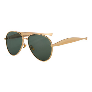 Nouvelles lunettes <span class=keywords><strong>de</strong></span> soleil Toad modèle 2026 - Lunettes <span class=keywords><strong>de</strong></span> soleil pour femmes à <span class=keywords><strong>monture</strong></span> large avec <span class=keywords><strong>monture</strong></span> en métal - Lunettes <span class=keywords><strong>de</strong></span> soleil rétro et au style unique - Product Image 2