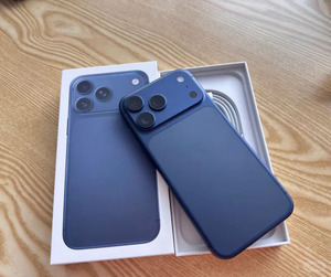 สมาร์ทโฟน 17 Pro สีน้ำเงินเข้ม 5G พร้อมหน้าจอความละเอียดสูง กล้อง AI พิกเซลสูง และสมาร์ทโฟนประสิทธิภาพสูงสำหรับการทำงาน - Product Image 2