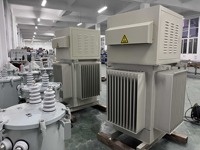 Régulateur de tension automatique immergé dans l'huile de qualité industrielle 300 kVA SVC AC avec affichage LED en cuivre 380 V triphasé pour atelier