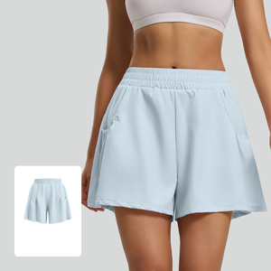Shorts de fitness élégants à taille haute avec protection double couche et séchage rapide - Product Image 1