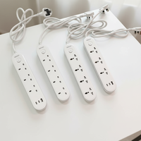 Multiprise industrielle double couleur UK/Universelle 4 prises avec interrupteur en PP, 1 port USB-A et 2 ports USB-C, certifiée CE