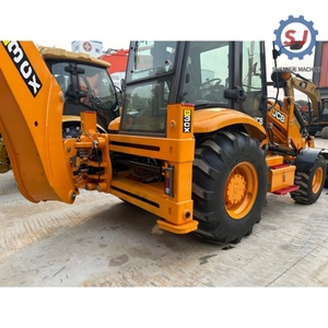 Chargeuse-pelleteuse JCB 3CX 4x4x4 d'occasion haute performance |   Charge nominale de 8 tonnes |   Poids : 7800 kg | Dood Condition en solde - Product Image 3