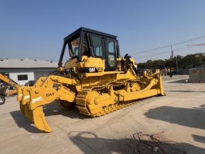รถเกลี่ยดินตีนตะขาบ D7G แมวมือสองรถปราบดิน24ตันเครื่องยนต์180HP ผลิตในญี่ปุ่น - Product Image 3