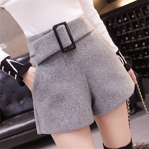 Nuovi Shorts Casual alla Moda per Ragazze, Tinta Unita, Vita Alta Elasticizzata, Versione Coreana, Gamba Larga, Stile Oversize in Lana Pettinata - Product Image 4