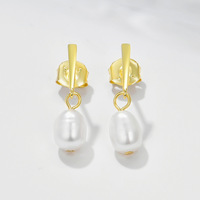 Boucles d'oreilles pendantes élégantes en argent sterling 925 avec perles d'eau douce naturelles pour femmes