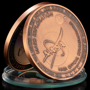 Medalla Conmemorativa del Aterrizaje de Curiosity en Marte, Insignia con Temática del Vehículo Espacial Estadounidense, Regalo Coleccionable para Amantes de la Ciencia o de la Exhibición - Product Image 5