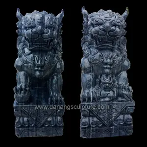 Prezzo diretto della fabbrica vietnamita marmo nero intagliato a mano statua cinese del cane di Lion Fu, cani foo, statua del cane Foo