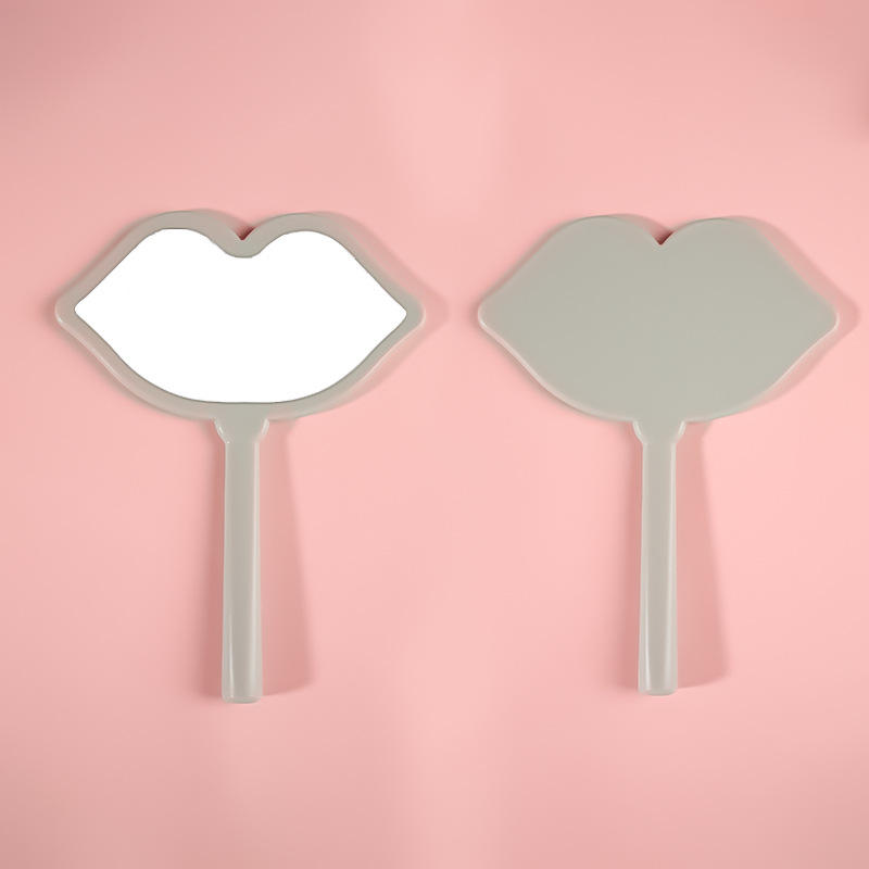 สีเขียวอ่อน