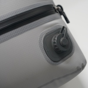 Bolsa de almacenamiento al vacío, compresión impermeable amarilla para viajes, camping, uso al aire libre - Product Image 3