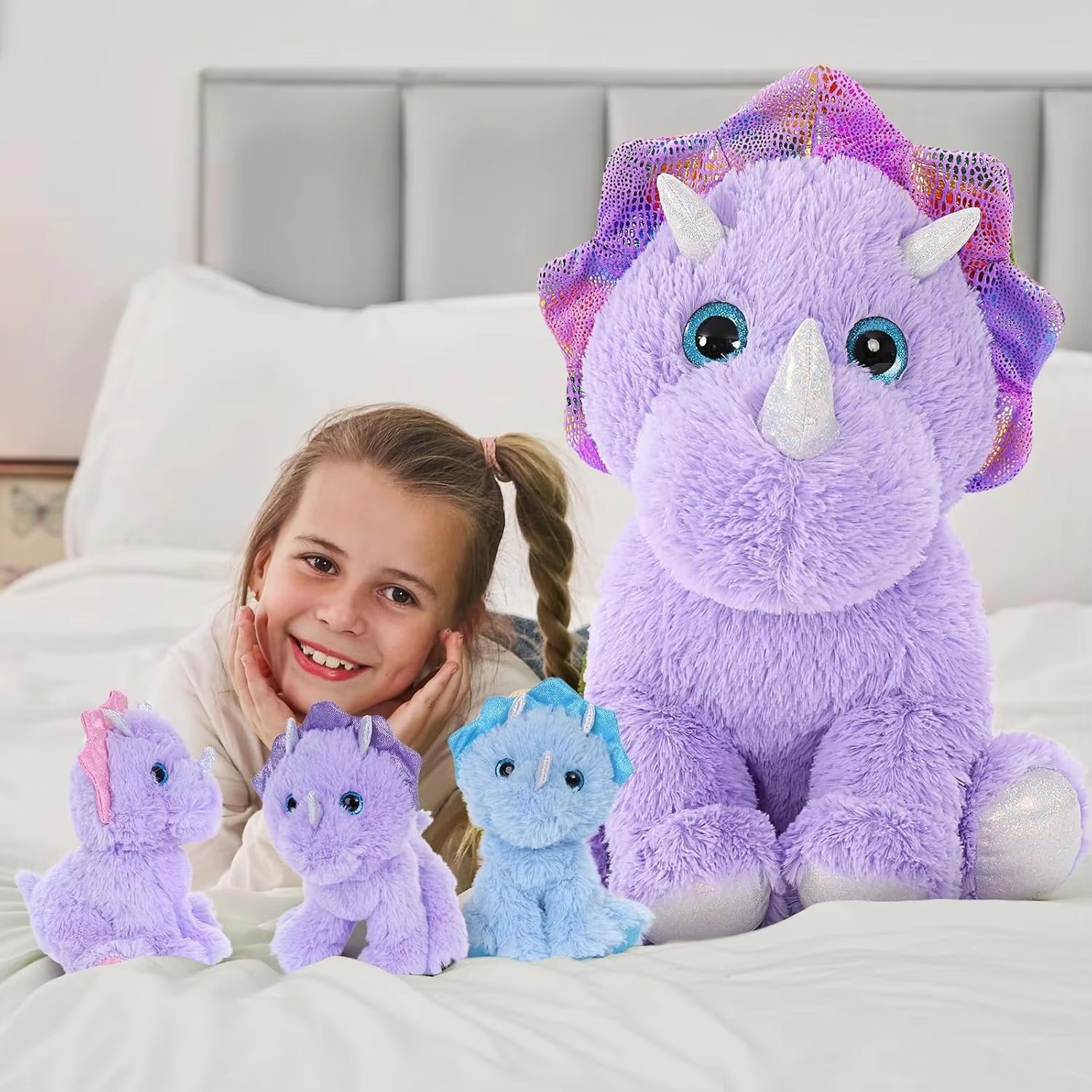 チャーミングで心地よい紫のモンスターぬいぐるみは、お子様の喜びと