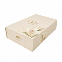 Boîtes cadeaux en carton rigide magnétique recyclable de luxe personnalisées pour les ensembles cadeaux de savon, laminage brillant, dorure à chaud