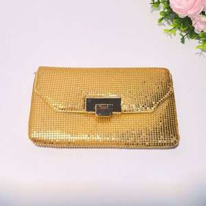 Bolso de Mano Elegante con Bordado de Lentejuelas en Forma de Media Luna, con Cierre de Cremallera, Impermeable, Unisex, para Fiestas y Banquetes - Product Image 5