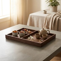 Moderne geometrische beukenhouten dienblad met onregelmatige compartimenten, snackplateau, noten- en fruitplateau, salontafeldecoratie, duurzaam