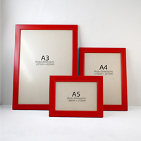 Mesa Rectangular Moderna de Madera con Foto Grabada, Estilo Europeo, Roja, Minimalista, Creativa, Ecológica, Bajo MOQ, Personalizada y Hecha a Mano