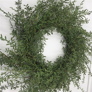 Guirnalda <span class=keywords><strong>de</strong></span> Césped Artificial Verde <span class=keywords><strong>de</strong></span> 24/28 Pulgadas para Decoración del <span class=keywords><strong>Hogar</strong></span>, <span class=keywords><strong>Venta</strong></span> <span class=keywords><strong>al</strong></span> <span class=keywords><strong>por</strong></span> <span class=keywords><strong>Mayor</strong></span> - Product Image 2