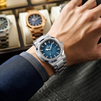 OEM Herren Sport Einfache Edelstahl Quarzuhr Quadratisches Zifferblatt Leuchtende Markierungen Datumsfenster Saphirglas 41mm Wasserdicht
