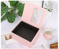 Boîte cadeau magnétique en carton recyclé haut de gamme avec fenêtre, personnalisée pour l'emballage de roses, en forme de livre, avec estampage sur mesure