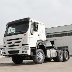 Camion tracteur HOWO à double entraînement 375 CV, roue motrice remise à neuf, vente de tracteurs HOWO en Afrique - Product Image 1
