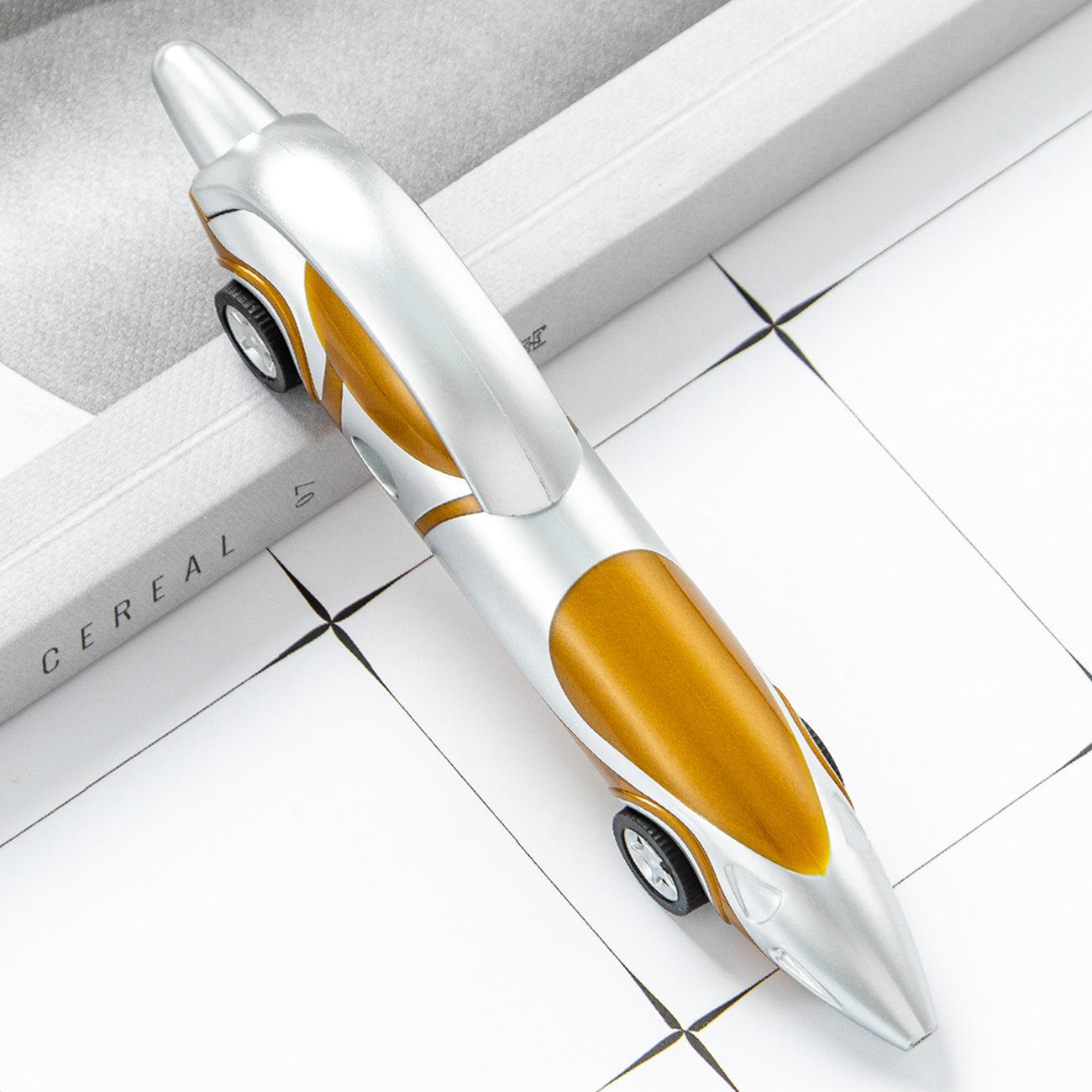 สีเหลืองทอง