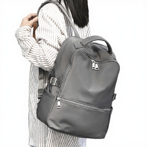 Sac à dos de voyage personnalisé de luxe pour le sport en plein air, en nylon et polyester imperméable, design arqué, vente en gros - Product Image 3