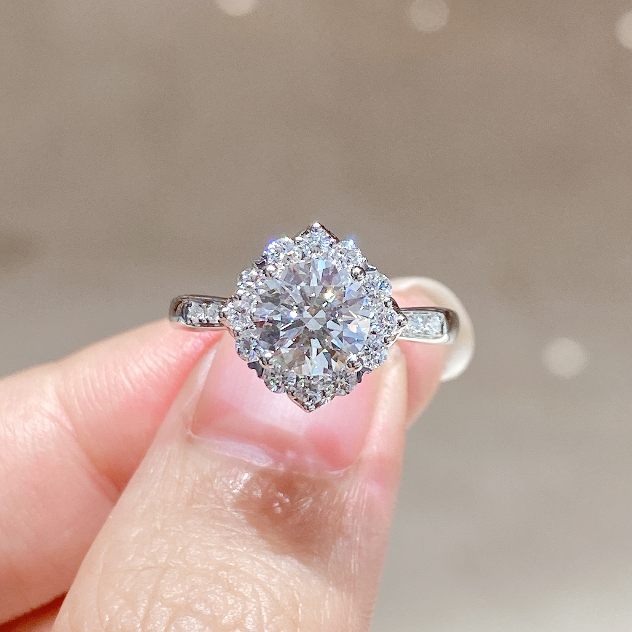 Oro macizo de 18 quilates 1,0 quilates -0008