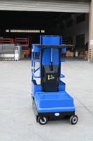 Chariot élévateur électrique autopropulsé à batterie lithium avec BMS intelligent pour entrepôt à allées étroites