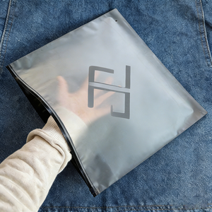 Sacchetti di plastica con chiusura a zip, opachi, personalizzati, di alta qualità, in PE OPP, richiudibili, <span class=keywords><strong>per</strong></span> magliette e abbigliamento - Product Image 3