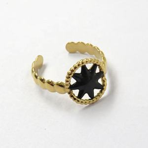 Anillos de Boda Clásicos para Mujer al por Mayor, de Alta Calidad, Resistentes al Agua, Chapados en Oro Real de 18K PVD, Joyería de Aleación - Product Image 3