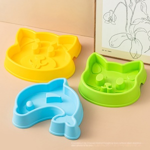 ชามอาหารสัตว์เลี้ยงรูปโลมา สำหรับแมวและสุนัข  วัสดุพลาสติกเป็นมิตรกับสิ่งแวดล้อม กันน้ำระดับ IPX5 ป้องกันการสำลัก ช่วยให้กินช้าลง ป้องกันการลื่น ป้องกันการกระแทก - Product Image 3