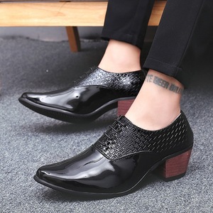 Mocassins de luxe faits à la main pour hommes chaussures en cuir Pu design italien pour hommes chaussures formelles chaussures plates pour hommes à <span class=keywords><strong>plateforme</strong></span> mocassins - Product Image 1