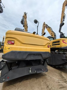 Excavatrice sur roues XE240WM avec bras télescopique de 24 tonnes, pelle à grappes, brise-roche hydraulique et transpalet sur roues de 0,6 m³ - Product Image 6