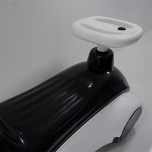 Venta Directa de Fábrica, Bicicleta de Equilibrio para Niños con Luces LED y Música, de Plástico, Accionada con los Pies, para Niños de 2 a 4 Años - Product Image 5
