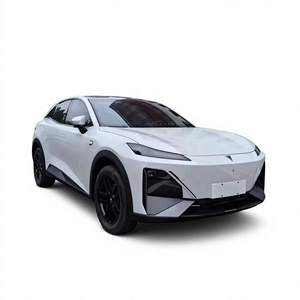 Deepal S7 SUV Eléctrico 5 Plazas Faros LED Neumáticos R20 Volante a la Izquierda Exterior Blanco - Product Image 1