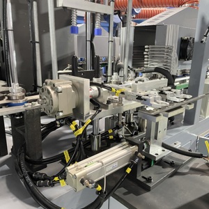 Servo tự động PLC kiểm soát SMC xi lanh quay thân thiện với môi trường năng suất cao Hai khoang <span class=keywords><strong>pet</strong></span> chai thổi máy - Product Image 2