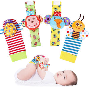 Jouets en peluche d'usine, chaussettes à hochet pour bébé et ensemble de jouets pour stimuler la vision et l'audition des nourrissons, hochets sonores pour bébés - Product Image 2