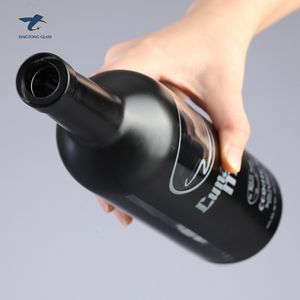 Luxo crânio preto fosco 200ml 250ml 500ml 750ml 1 litro garrafa de vinho vidro <span class=keywords><strong>vodka</strong></span> tequila brandy uísque com tampa - Product Image 2