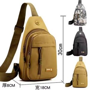 Sac bandoulière sport étanche pour homme avec trou pour écouteurs et logo personnalisé – Sac de poitrine pour homme - Product Image 5