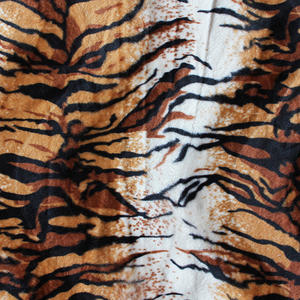 Merce pronta campione gratuito grande tigre Stock Designer tappezzeria Anime tigre leopardato tessuto stampato per divano - Product Image 1