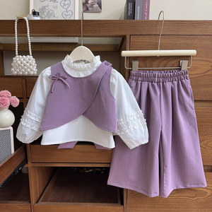 2025 primavera autunno nuove ragazze Set 3 pezzi gilet con rifiniture in pizzo pantaloni coordinati vestiti all'ingrosso per bambine - Product Image 6