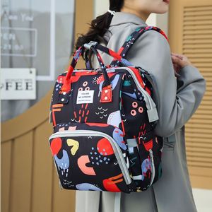 Sacs de rangement pour couches de bébé imprimés à la mode, sac à dos de voyage pour maman avec USB - Product Image 2