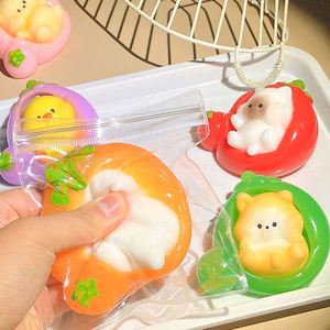Fruits mignons, petits animaux, jouets créatifs à presser, relaxation, soulagement de l'anxiété, jouets à rebond rapide - Product Image 1