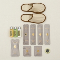Kit d'articles de toilette jetables haut de gamme pour hôtels, ensemble complet d'articles de toilette pour hôtels de luxe