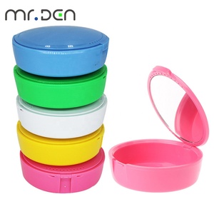 MRDEN alineador de ortodoncia estuche de almacenamiento dental con cojín de silicona y espejo redondo caja de retención de <span class=keywords><strong>dentadura</strong></span> - Product Image 6