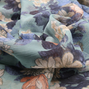 Coréen Belle Lumière En Crêpe de <span class=keywords><strong>Soie</strong></span> Imprimé Floral Imprimé En Mousseline De <span class=keywords><strong>Soie</strong></span> Georgette Tissu Pour Robe - Product Image 3