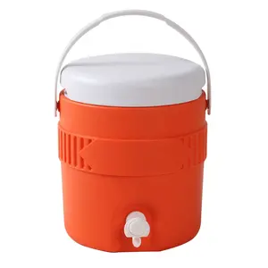 Good Quality New Design Portable Beer Ice Cooler With Tap Plastic Insulated 3.8L Water Jug Cooler For Soup Drink Water Milk