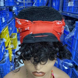 Afro Wave <span class=keywords><strong>Pixie</strong></span> Cut Peluca rizada Natural Brasileño 150% Densidad COLORES naturales Peluca de cabello humano hecha a máquina <span class=keywords><strong>Banda</strong></span> para el cabello de seda helada - Product Image 3