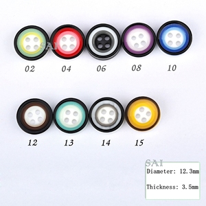 Nút Màu Nhựa Resin Bán Chạy <span class=keywords><strong>20</strong></span> L Phong Cách Mới 2023 Nút 4 Lỗ Gắn Ngoại Quan Tròn - Product Image 1