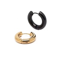 Boucles d'oreilles créoles en acier inoxydable plaqué or 18 carats, bijoux minimalistes en forme de C, clous d'oreilles simples en acier, boucles d'oreilles créoles en acier inoxydable